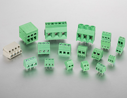 Lifting terminal block
